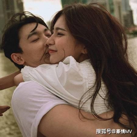 和珅被抄光家产后,在狱中自尽,他的九个妻妾是被如何处置的