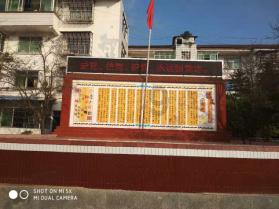 推动现代化新湘西建设取得新的更大进步 ——访省人大代表，湘西自治州委副书记、州长陈华
