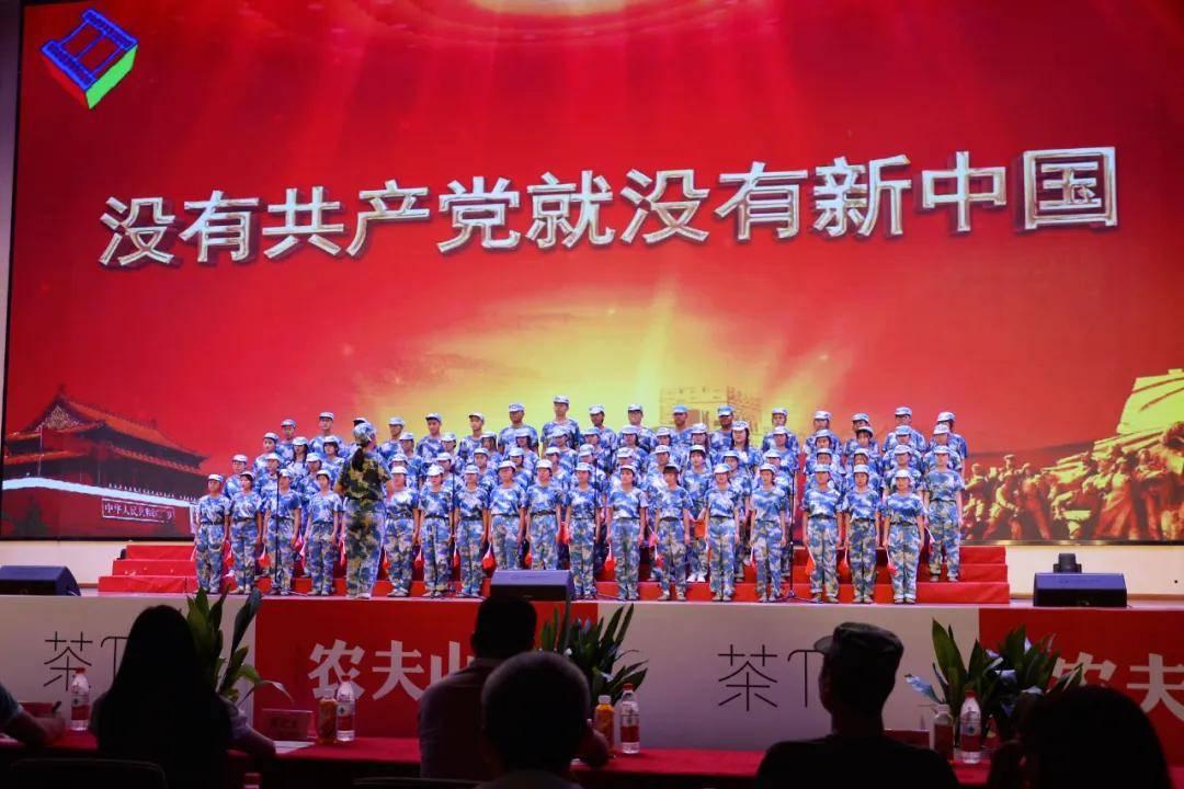 漆黑的森林逃脱