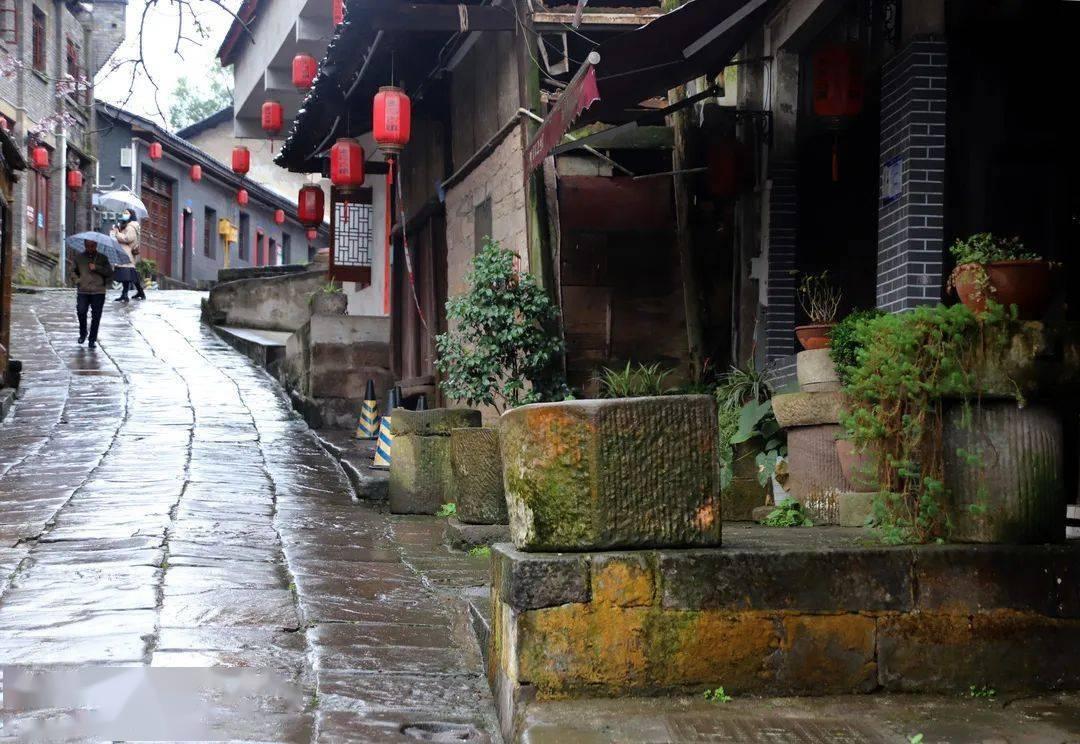 长桥跨江海 匠心筑通途